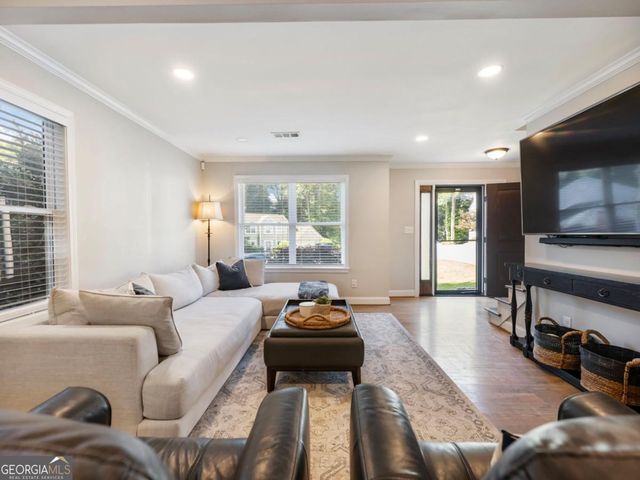530 Old Preston Trail, Johns Creek, GA 30022