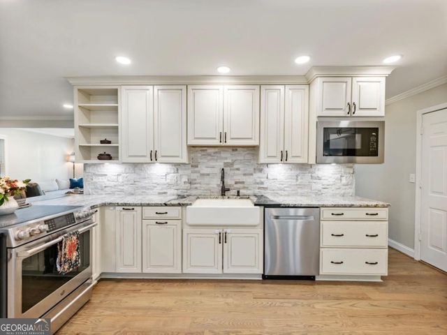 530 Old Preston Trail, Johns Creek, GA 30022