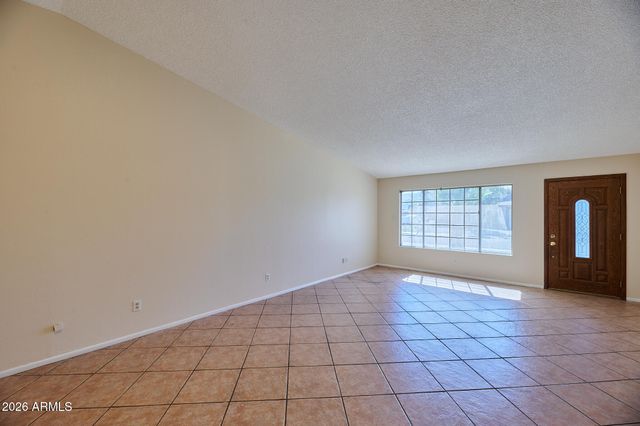 1516 E FREMONT Road, Phoenix, AZ 85042