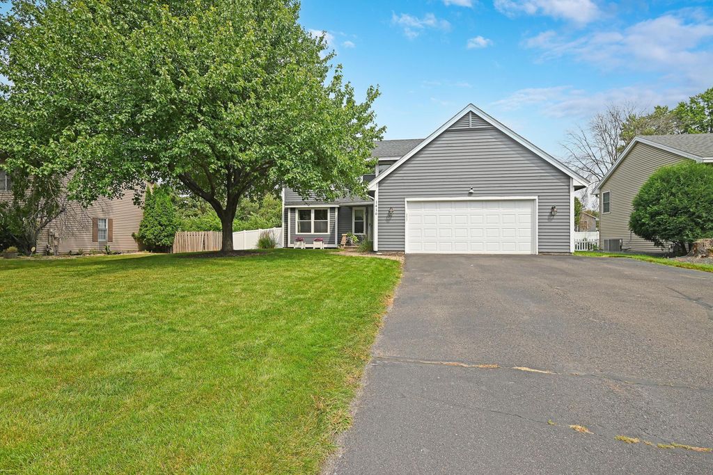 1416 87th Avenue N, Brooklyn Park, MN 55444