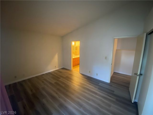 5712 Swimmer Drive, Las Vegas, NV 89110