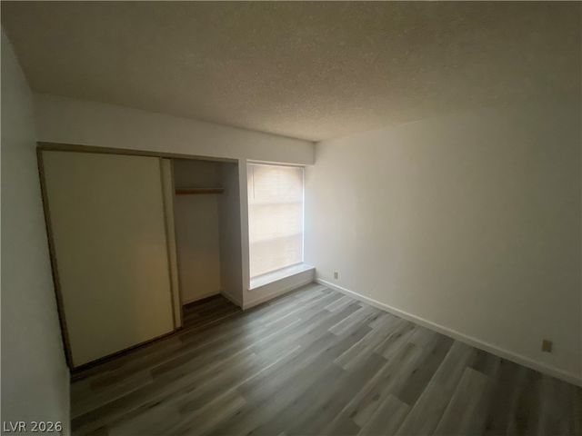 5712 Swimmer Drive, Las Vegas, NV 89110