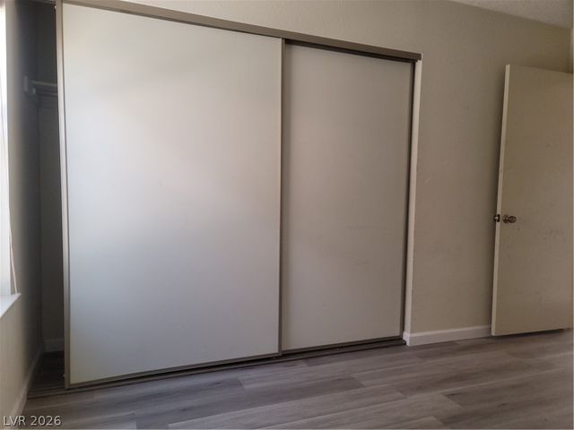 5712 Swimmer Drive, Las Vegas, NV 89110