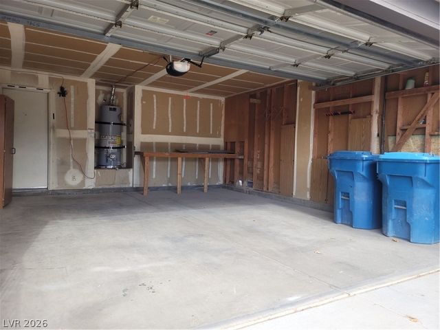 5712 Swimmer Drive, Las Vegas, NV 89110