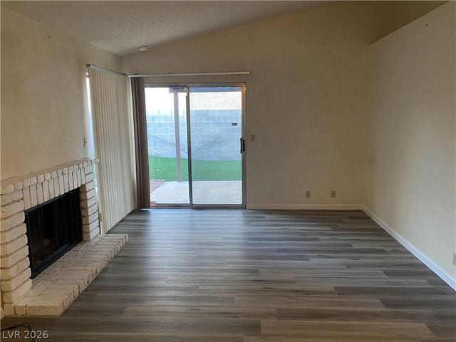 5712 Swimmer Drive, Las Vegas, NV 89110