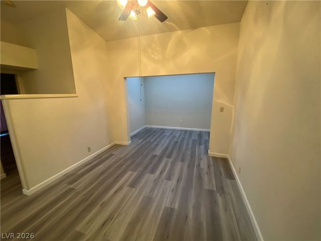 5712 Swimmer Drive, Las Vegas, NV 89110