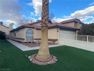 5712 Swimmer Drive, Las Vegas, NV 89110