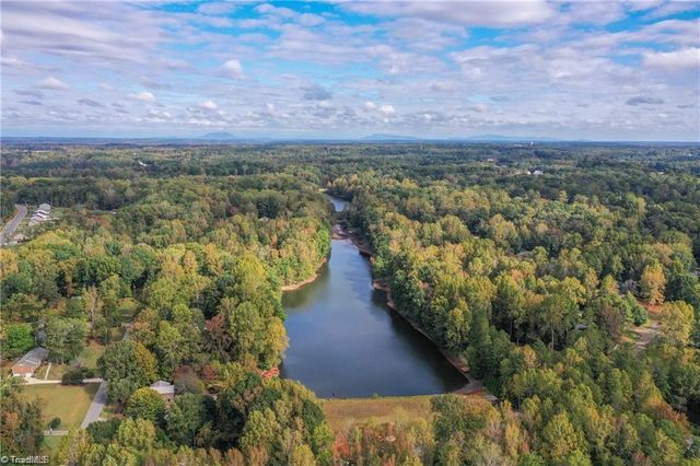 1953 Woodstock Road, Clemmons, NC 27012