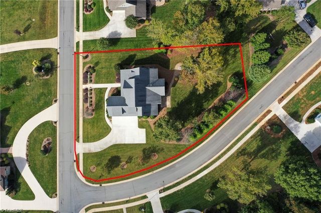 1953 Woodstock Road, Clemmons, NC 27012