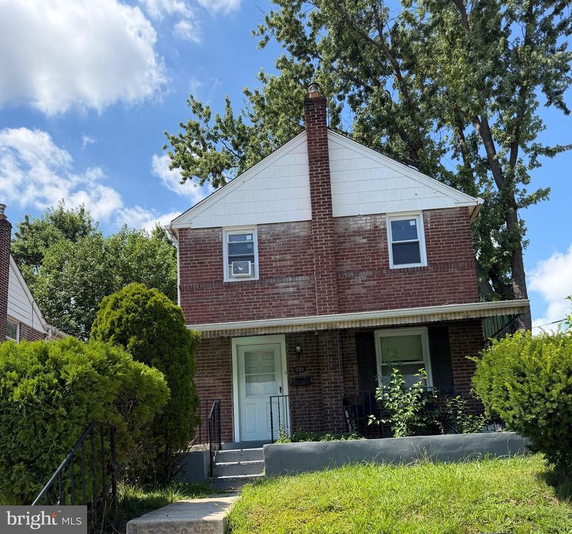 1123 CHESTER PIKE, Crum Lynne, PA 19022