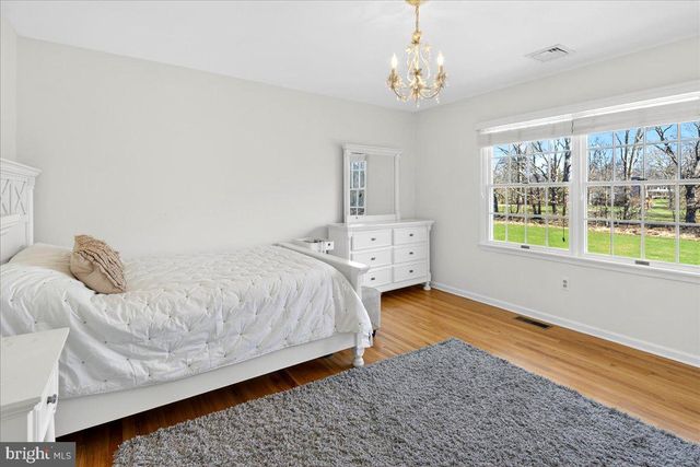 111 RED OAK WAY, Belle Mead, NJ 08502