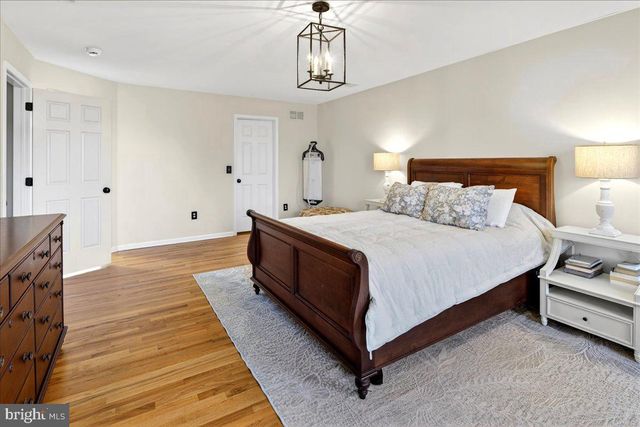 111 RED OAK WAY, Belle Mead, NJ 08502