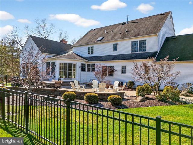 111 RED OAK WAY, Belle Mead, NJ 08502