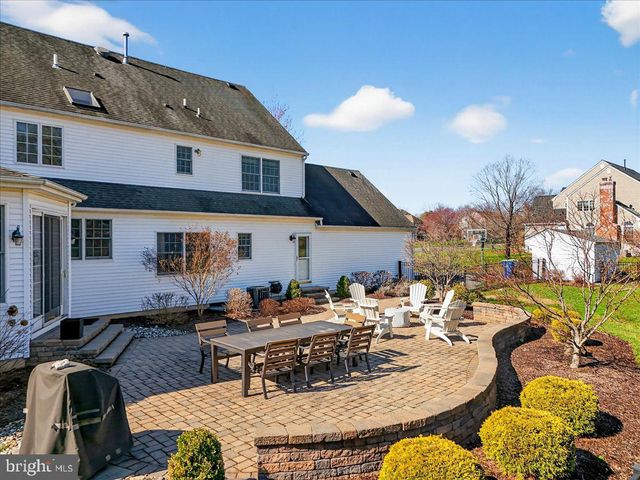 111 RED OAK WAY, Belle Mead, NJ 08502