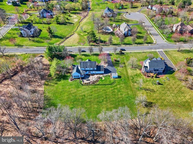 111 RED OAK WAY, Belle Mead, NJ 08502