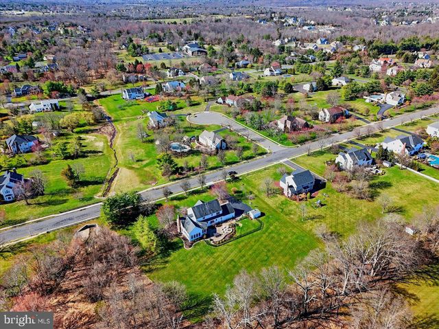 111 RED OAK WAY, Belle Mead, NJ 08502