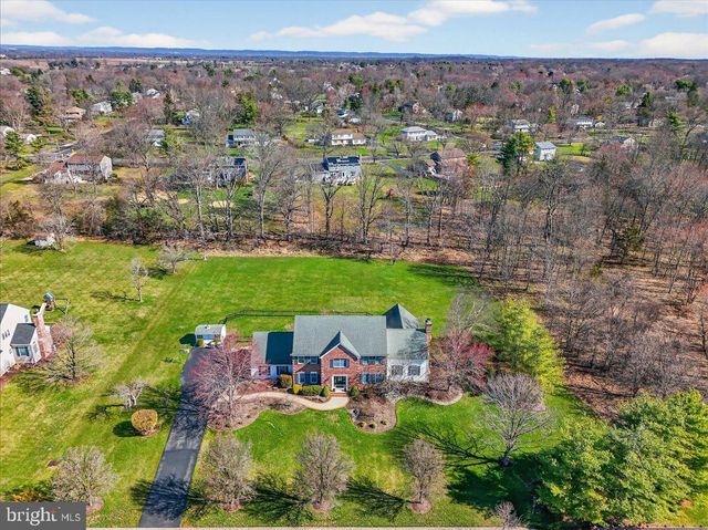 111 RED OAK WAY, Belle Mead, NJ 08502