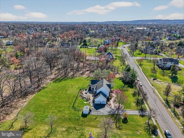 111 RED OAK WAY, Belle Mead, NJ 08502