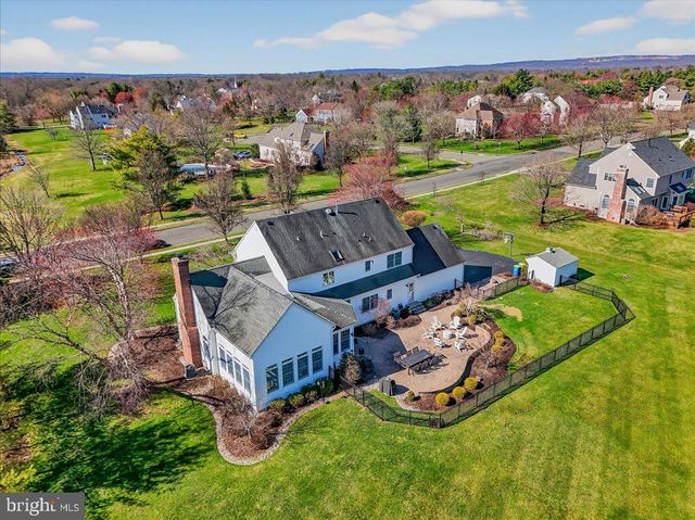 111 RED OAK WAY, Belle Mead, NJ 08502