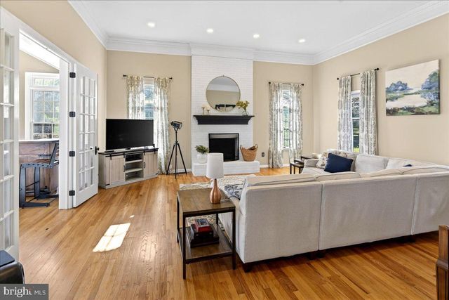 111 RED OAK WAY, Belle Mead, NJ 08502