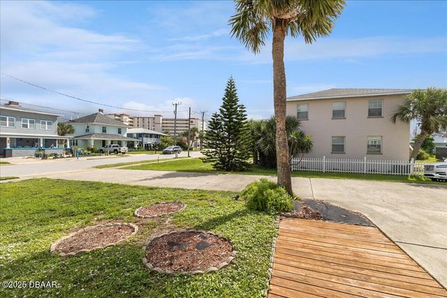 616 Lenox Avenue, Daytona Beach, FL 32118