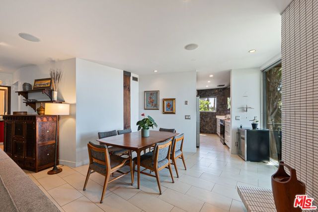 8401 Fountain Avenue 8, West Hollywood, CA 90069