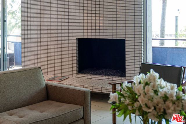 8401 Fountain Avenue 8, West Hollywood, CA 90069