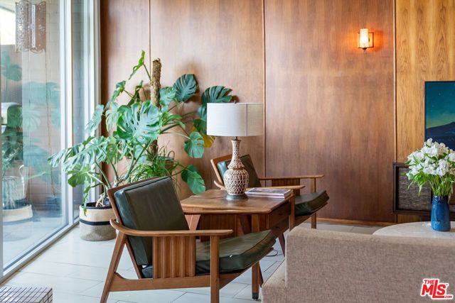 8401 Fountain Avenue 8, West Hollywood, CA 90069