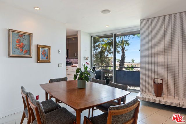 8401 Fountain Avenue 8, West Hollywood, CA 90069
