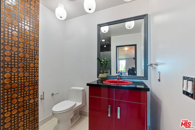 8401 Fountain Avenue 8, West Hollywood, CA 90069