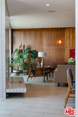 8401 Fountain Avenue 8, West Hollywood, CA 90069