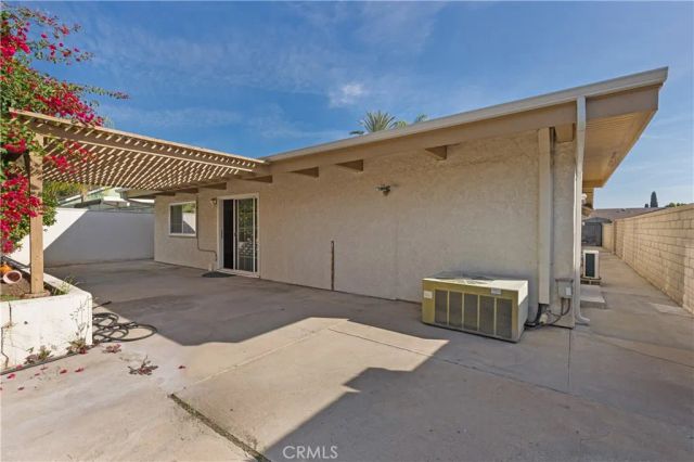 23551 Venisia, Laguna Hills, CA 92653