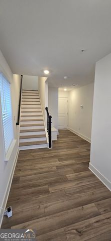 121 Agnew Way, Woodstock, GA 30188