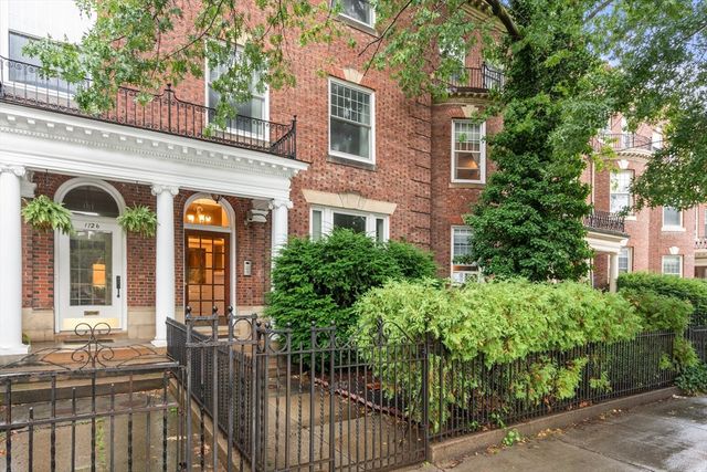 1724 Beacon St 1, Brookline, MA 02445