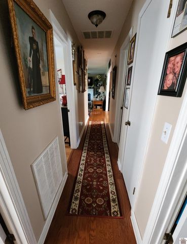 811 Guthrie Drive 12, Block E, Murray, KY 42071