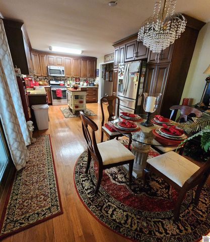 811 Guthrie Drive 12, Block E, Murray, KY 42071