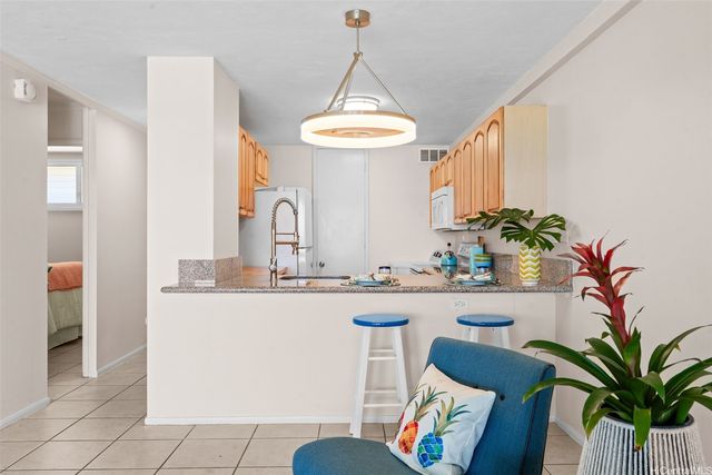 14 Aulike Street 904, Kailua, HI 96734