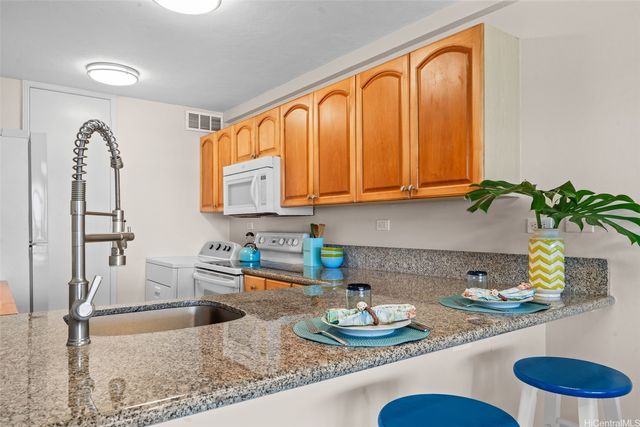 14 Aulike Street 904, Kailua, HI 96734