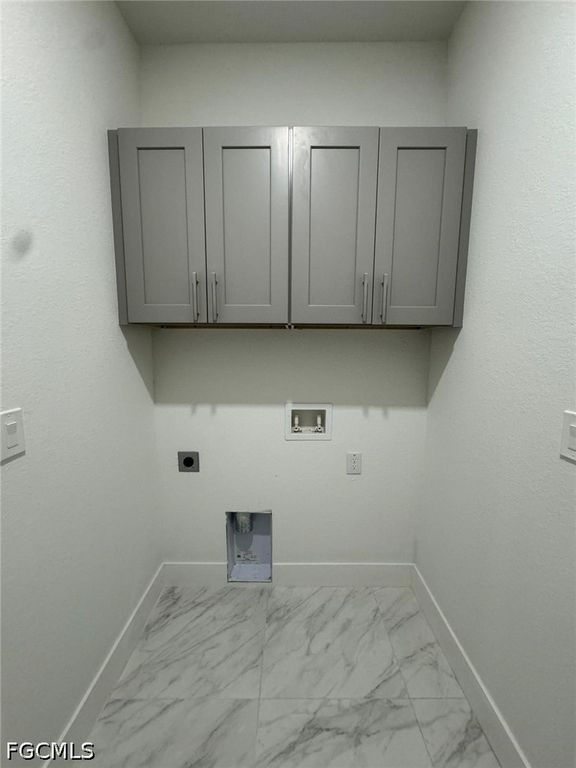 Image 21 of property listing at 2321 SW 21st TER, Cape Coral, FL 33991