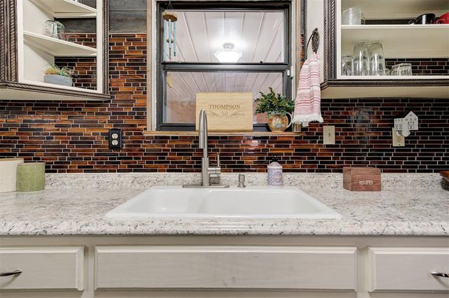 115 W Green Street, Meeker, OK 74855