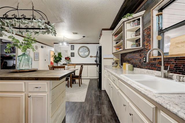 115 W Green Street, Meeker, OK 74855