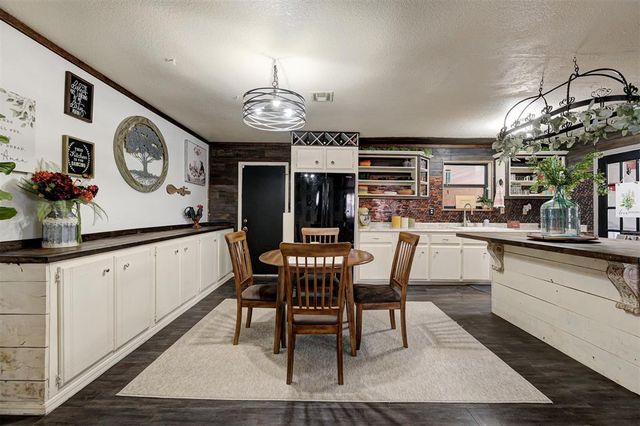 115 W Green Street, Meeker, OK 74855