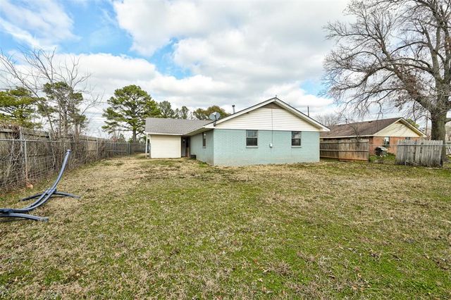 115 W Green Street, Meeker, OK 74855