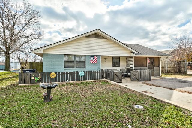 115 W Green Street, Meeker, OK 74855
