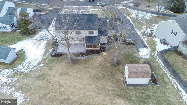 1363 LEXINGTON DR, Yardley, PA 19067