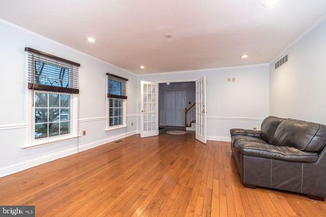 1363 LEXINGTON DR, Yardley, PA 19067