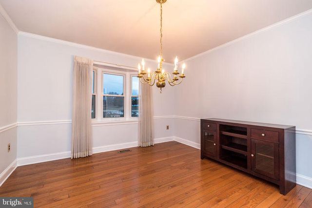 1363 LEXINGTON DR, Yardley, PA 19067