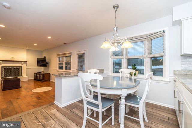 1363 LEXINGTON DR, Yardley, PA 19067