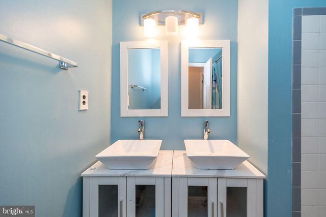 1363 LEXINGTON DR, Yardley, PA 19067