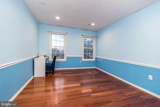 1363 LEXINGTON DR, Yardley, PA 19067